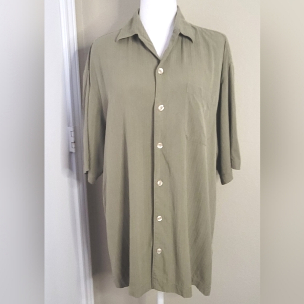 Tommy Bahama Button Down 100% Silk Short Sleeve Shirt, Mens Sz Large